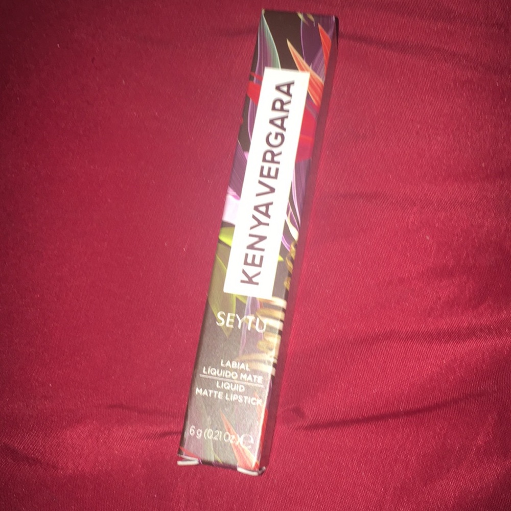 Matte lipstick - Picture 3 of 3